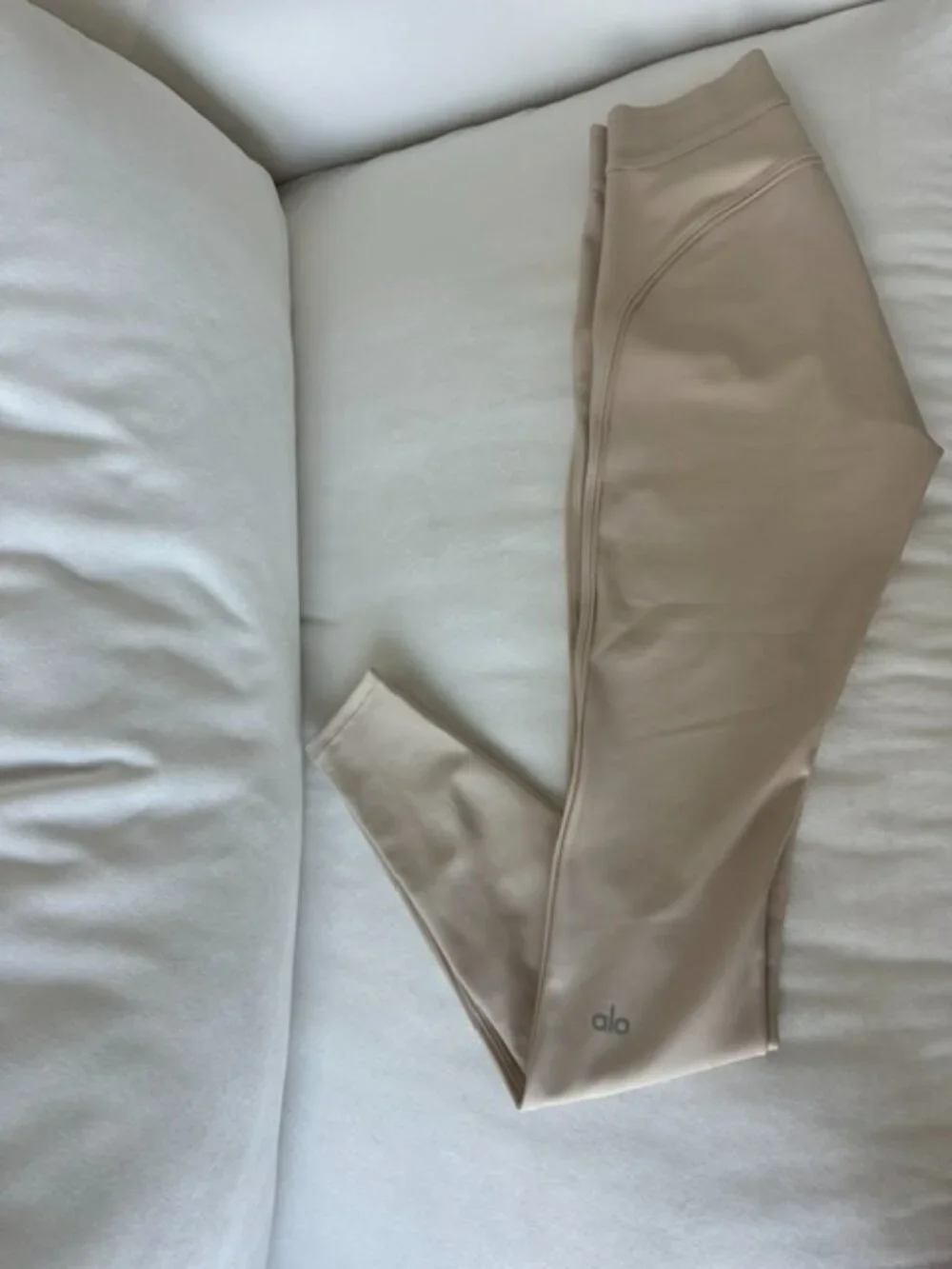 ALO Airlift High-Waist Suit Up Legging - Macadamia XXS